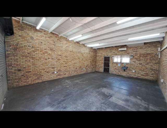 51M² WORKSHOP TO LET IN RICHARDS BAY CENTRAL